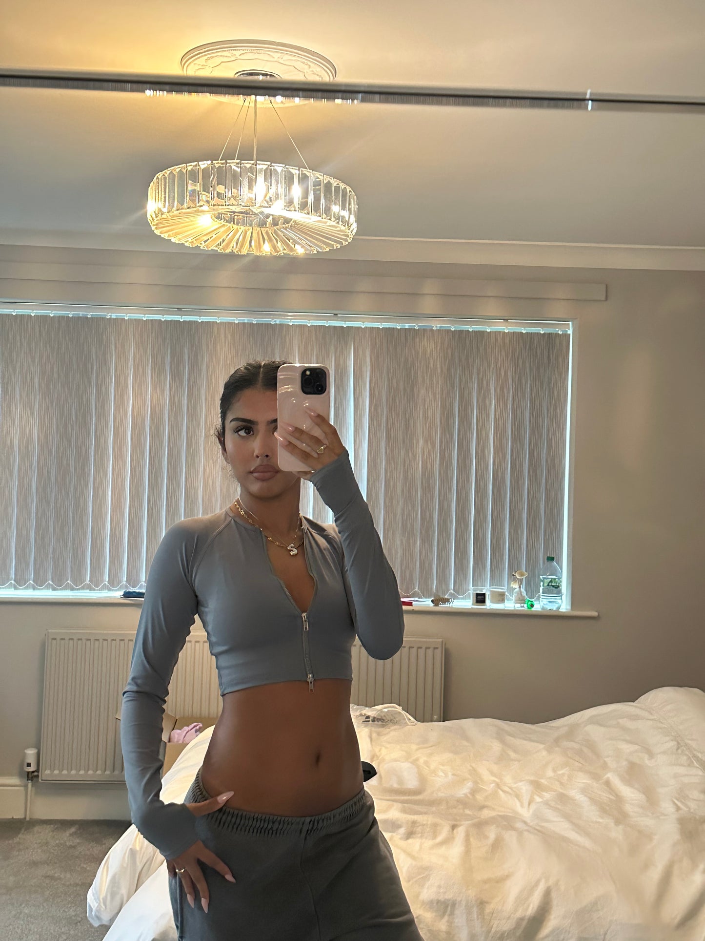 GREY LONG-SLEEVE WITH THUMB HOLES