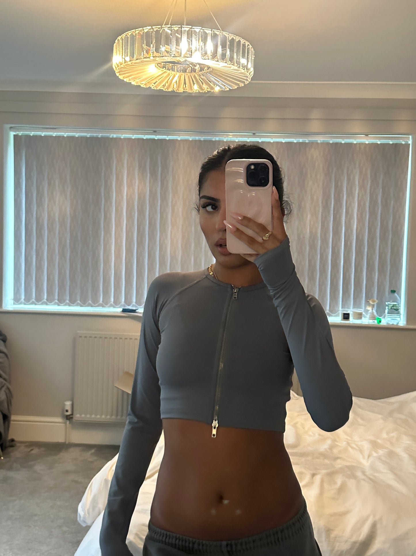 GREY LONG-SLEEVE WITH THUMB HOLES
